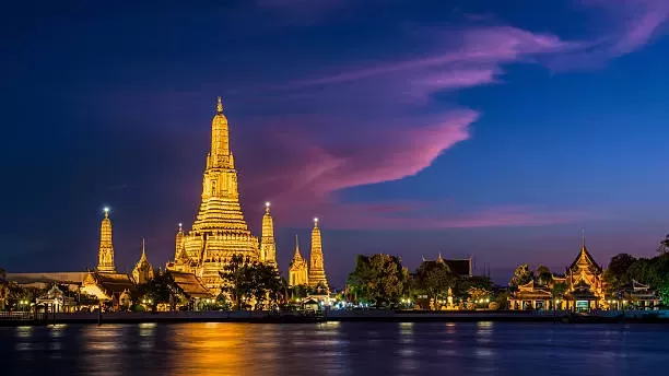 Descubre los Templos de Bangkok: Una Guía Espiritual y Arquitectónica