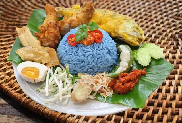 Un Viaje Culinario por Malasia: Los Platos Imprescindibles